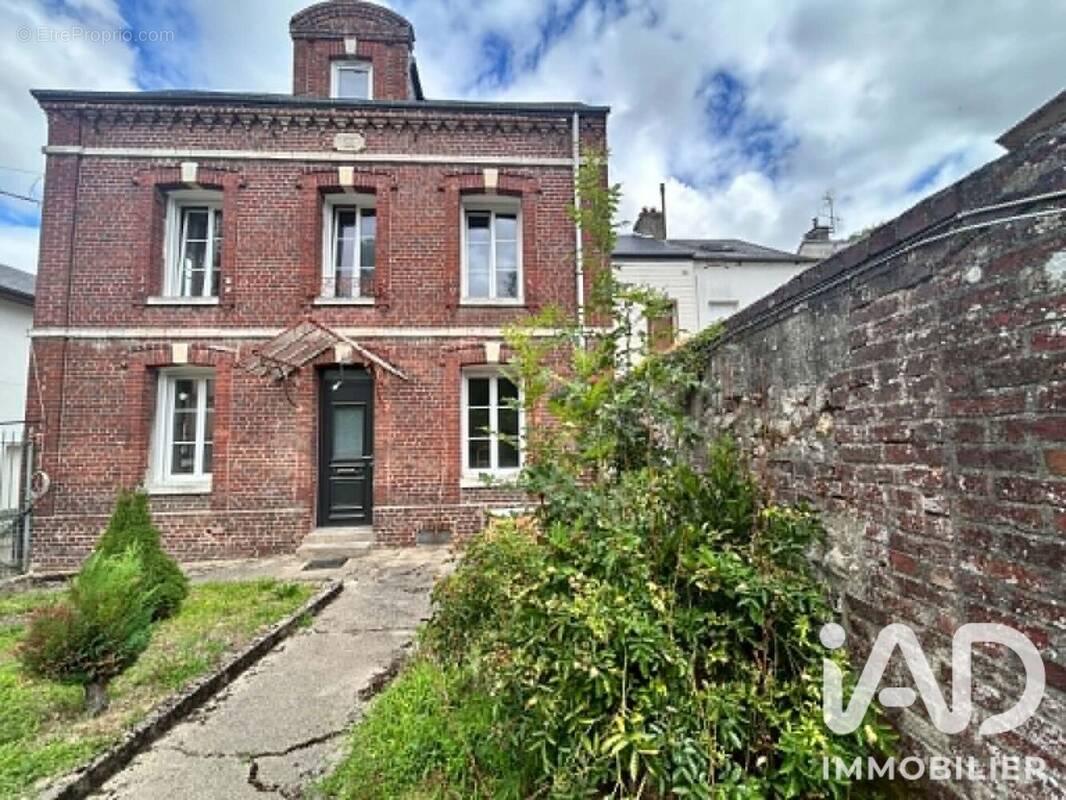 Photo 1 - Maison à LILLEBONNE