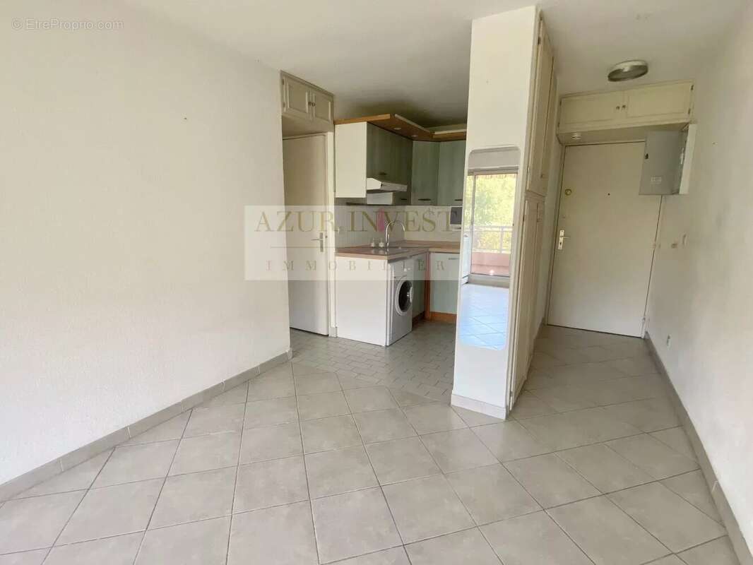 Appartement à ROQUEBRUNE-CAP-MARTIN