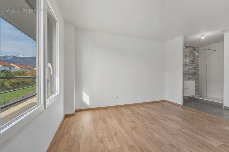 Maison à SAINT-GENIS-POUILLY