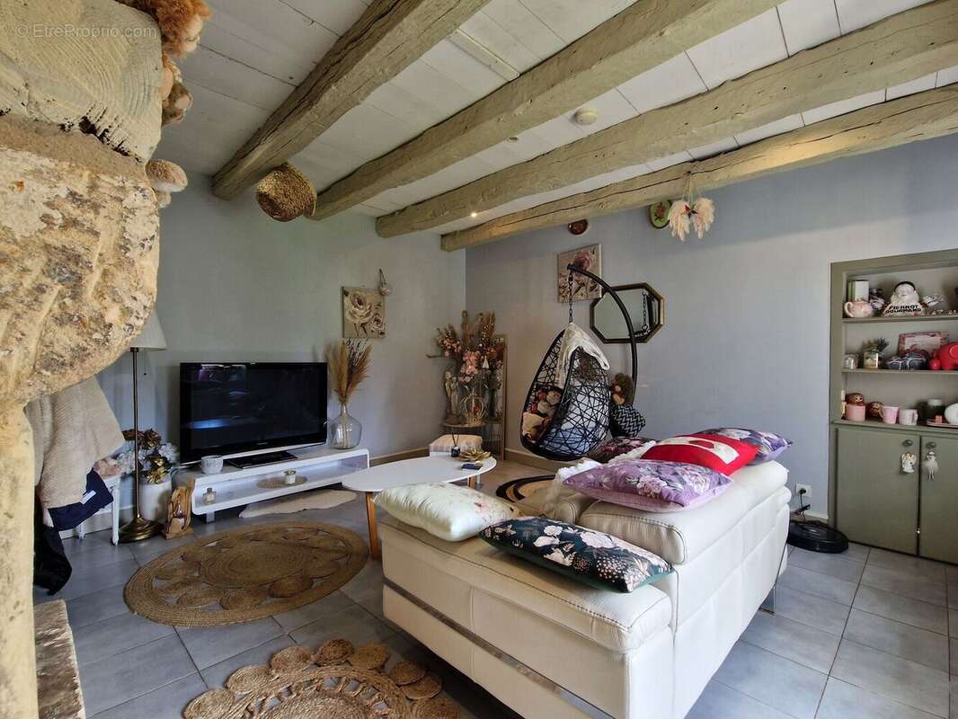 salon - Maison à LE BUGUE