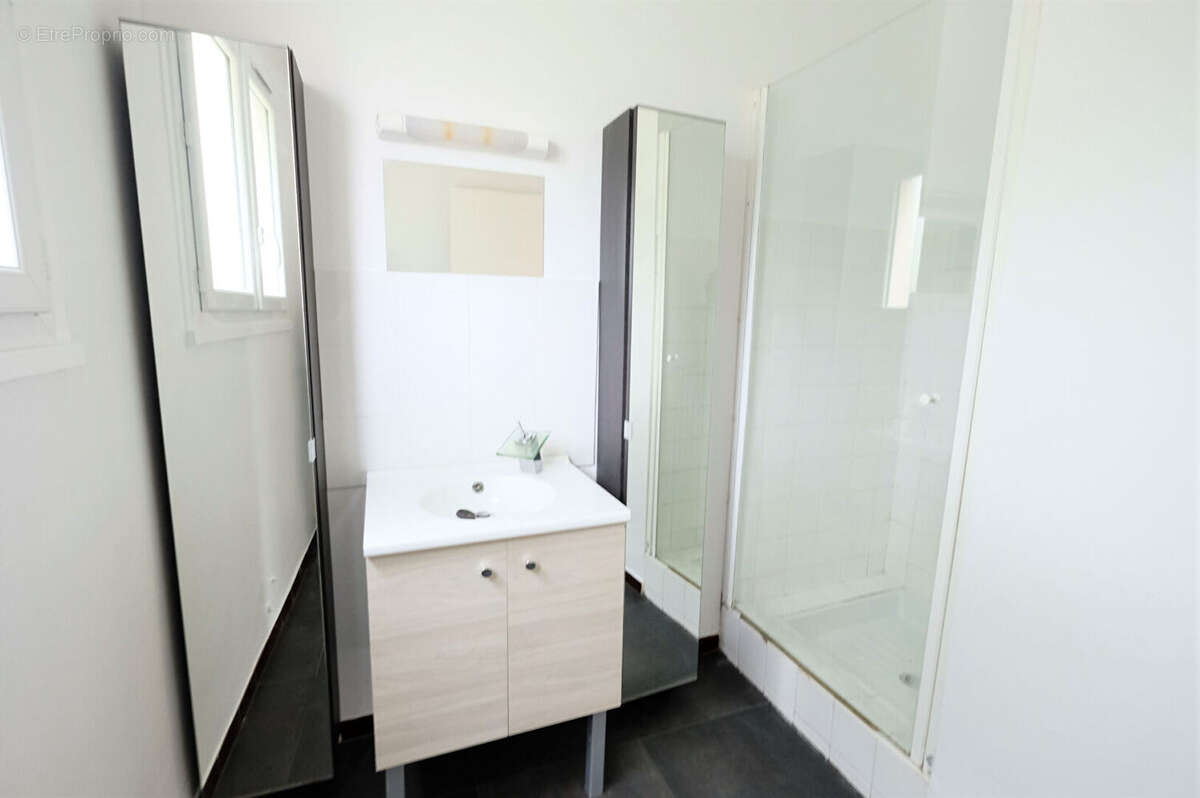 ? Maison divisée en 2 appartements T3 ? Spécial investisseurs ? Colomiers En Jacca - photo 7