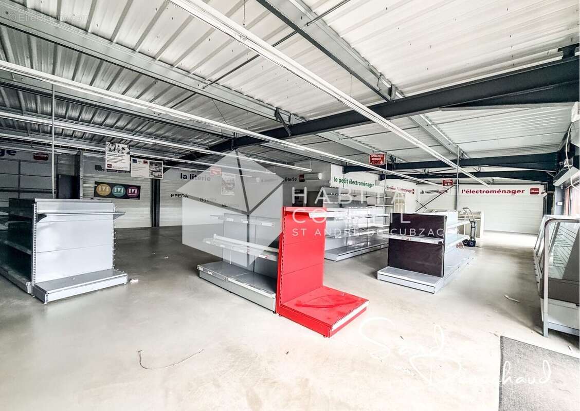 Commerce à CAVIGNAC