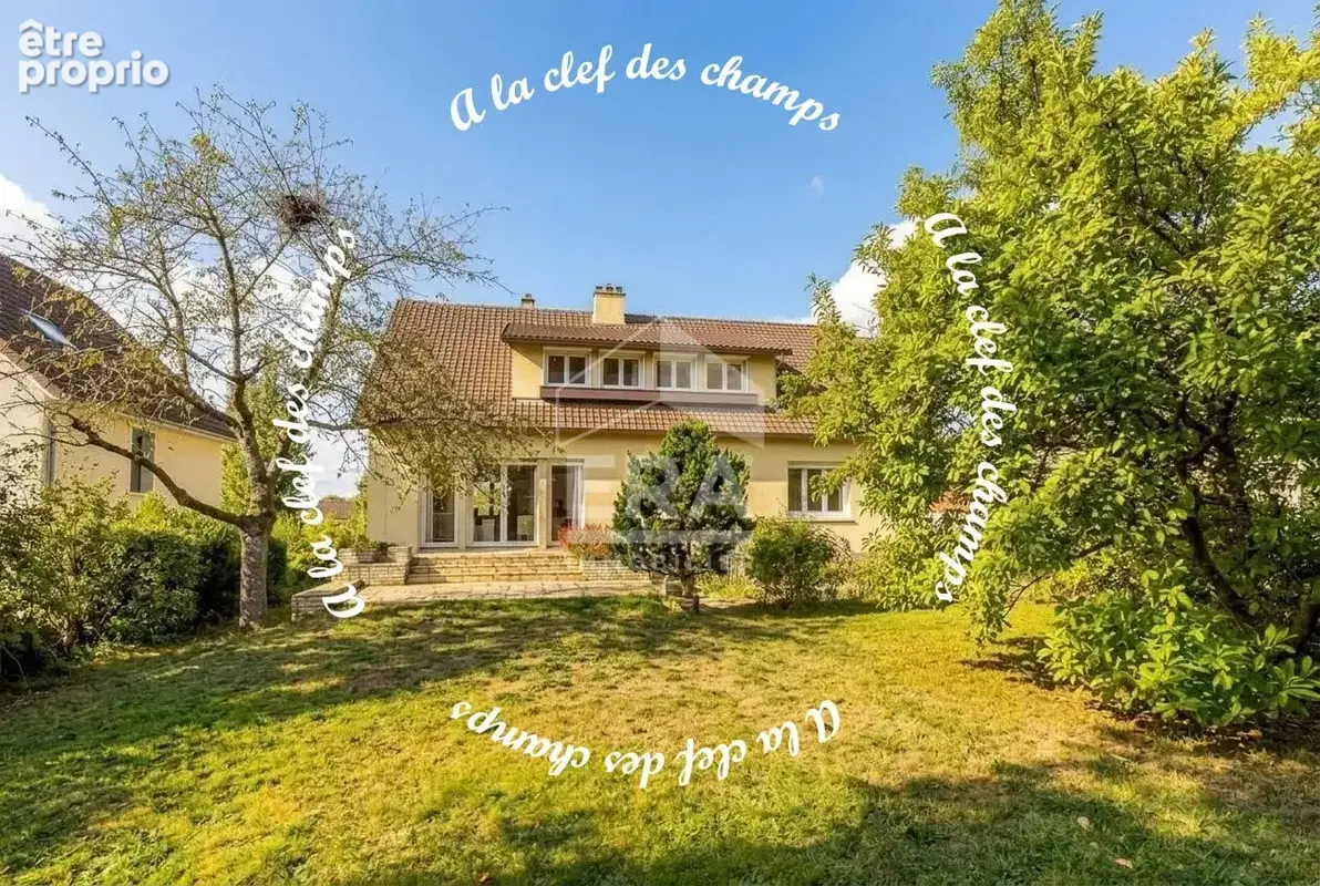 Maison à SAINT-REMY-LES-CHEVREUSE
