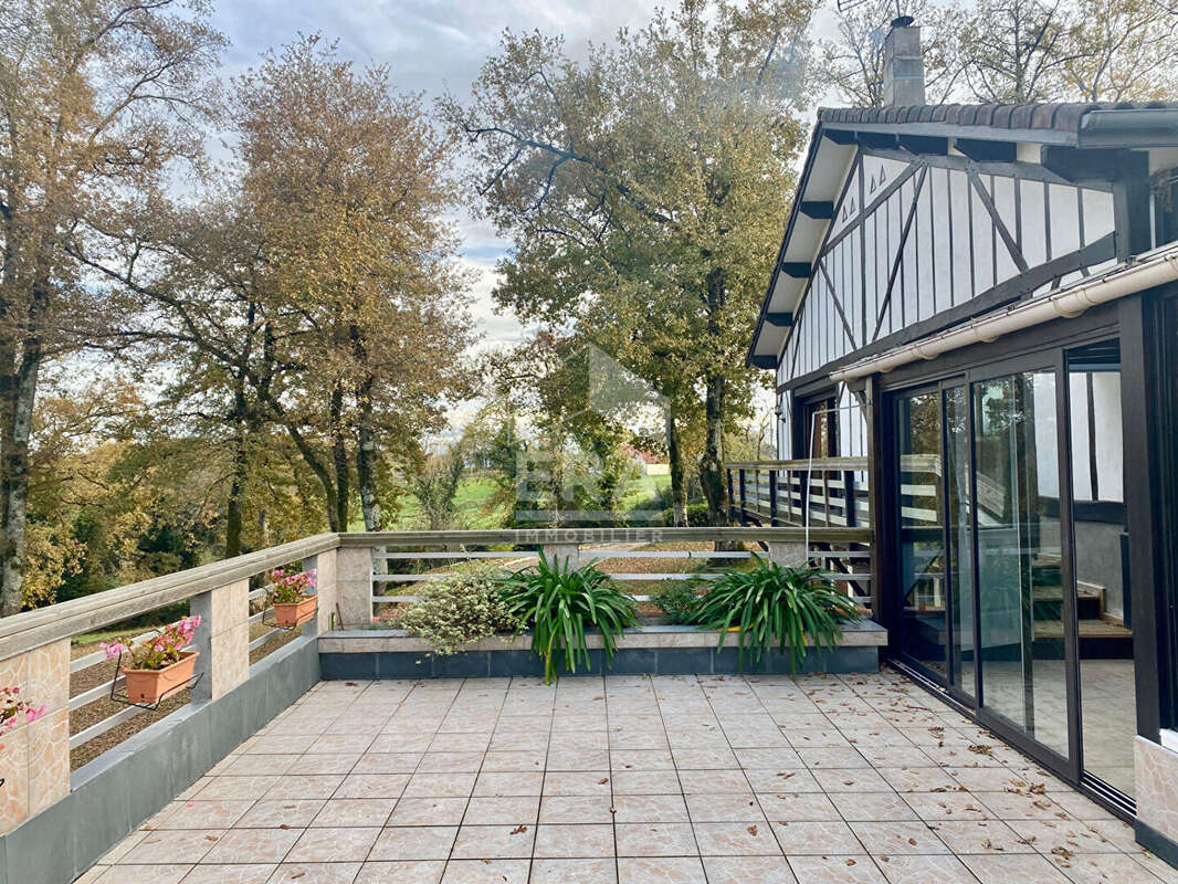 Maison à ARZACQ-ARRAZIGUET