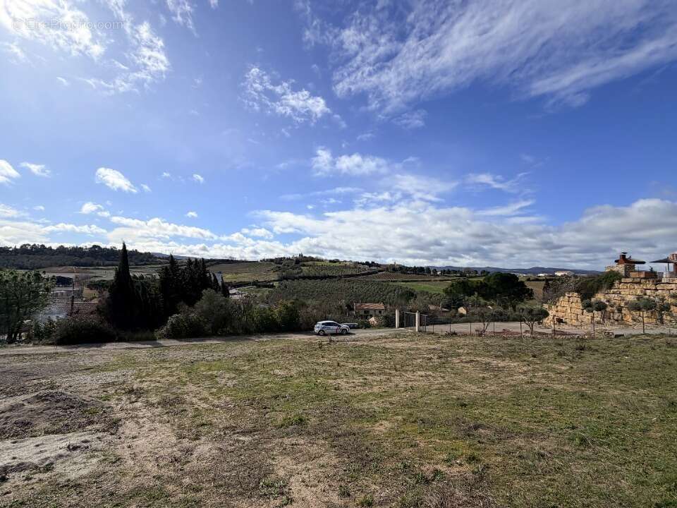 Terrain 1500 m² à Gaja-Et-Villedieu  - photo 3