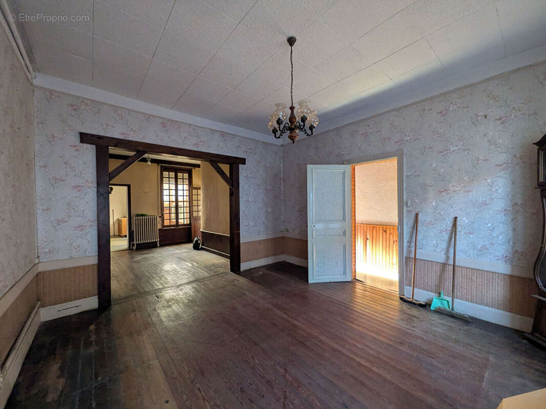 Maison à BOHAIN-EN-VERMANDOIS
