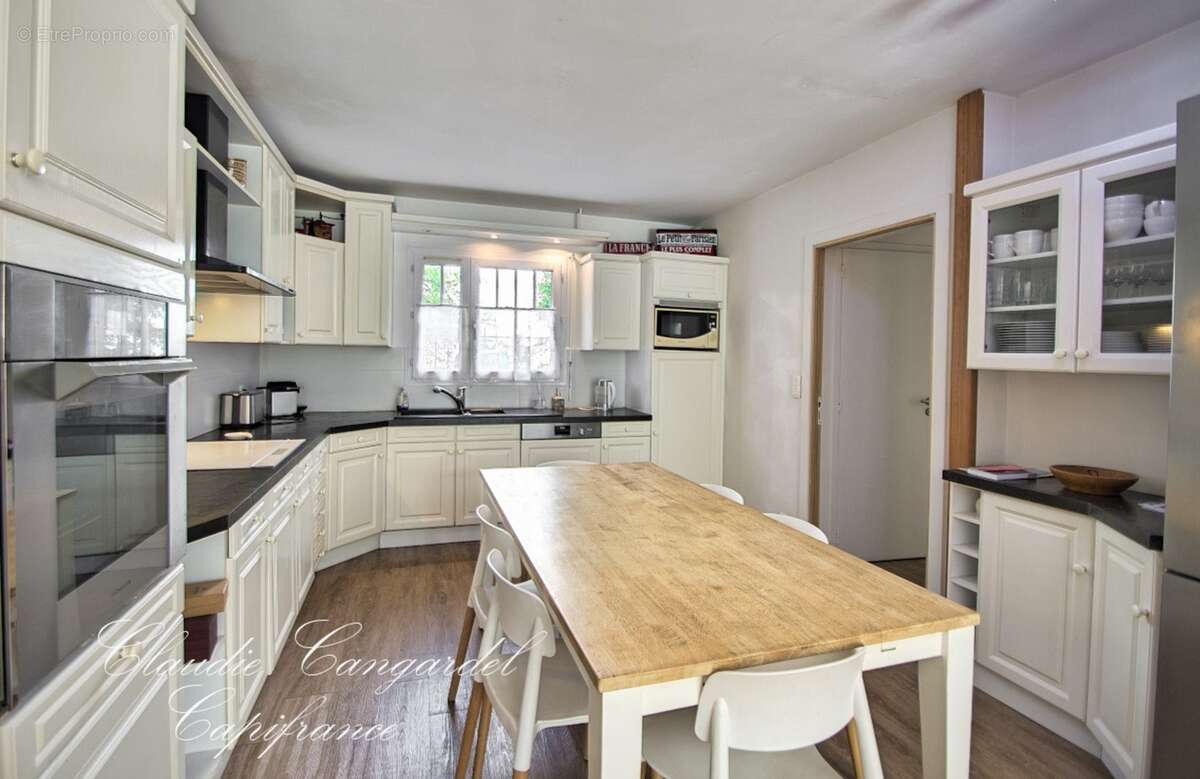 Maison à vendre 6 pièces LA ROCHELLE (17) Quartier Lafond, maison familiale de 5 chambres au calme - photo 21