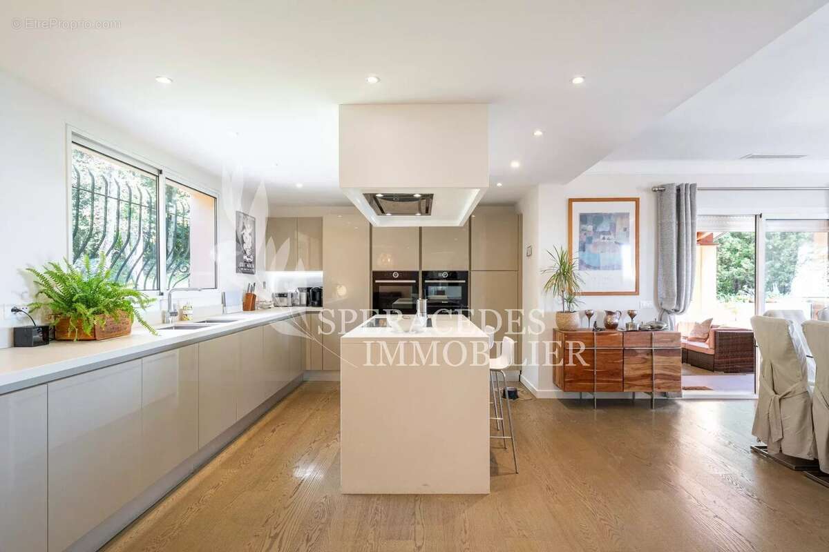 Maison à SPERACEDES