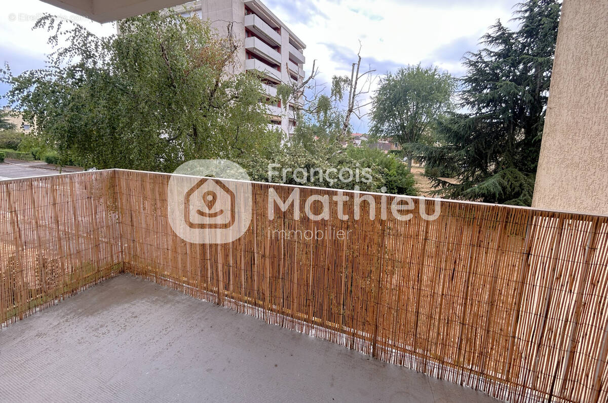 Appartement à VILLARS-LES-DOMBES