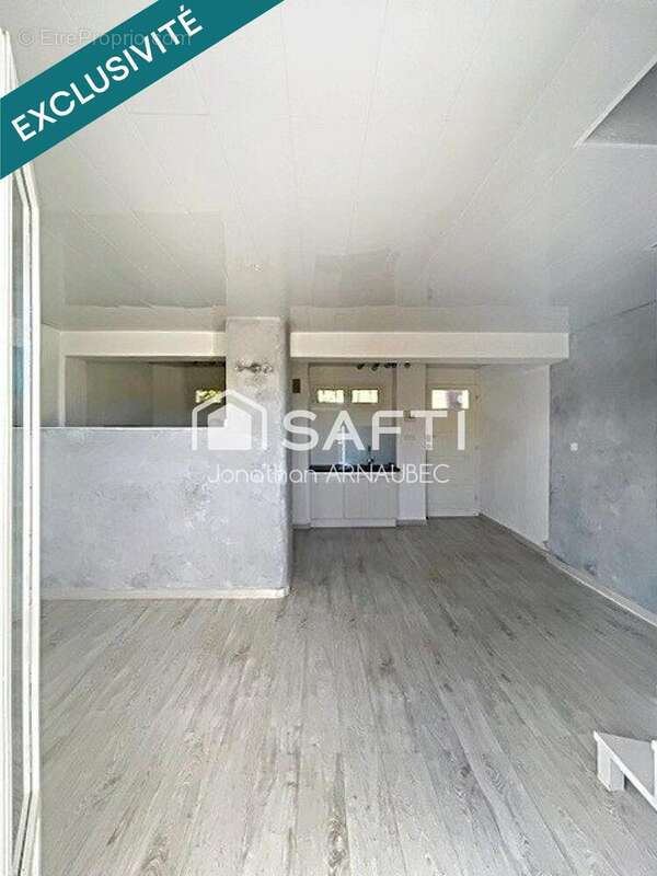 Photo 4 - Appartement à CHATEAU-ARNOUX-SAINT-AUBAN