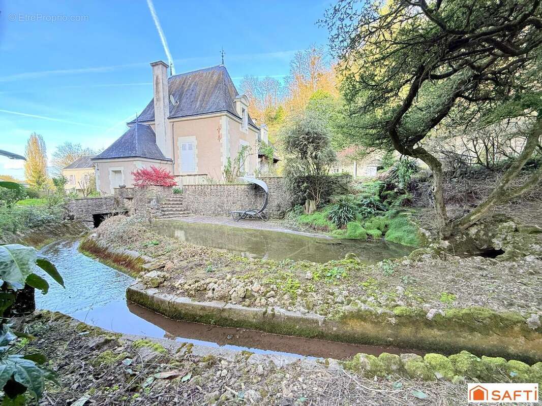 Photo 2 - Maison à LA CHARTRE-SUR-LE-LOIR