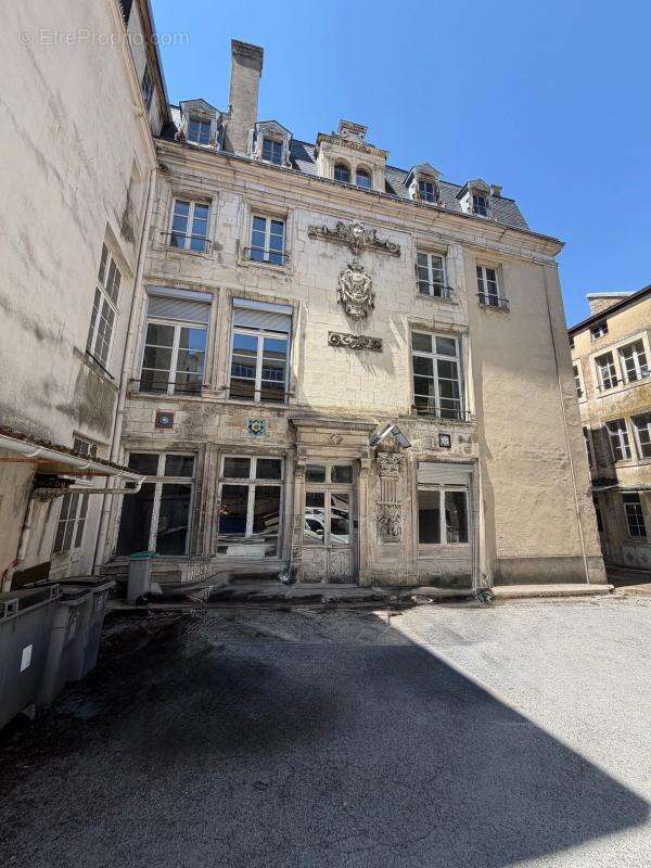 Maison à CHAUMONT