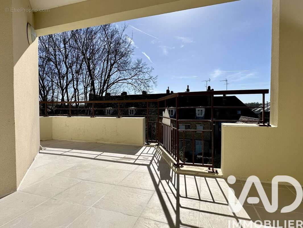 Photo 3 - Appartement à SAINT-OUEN-L'AUMONE
