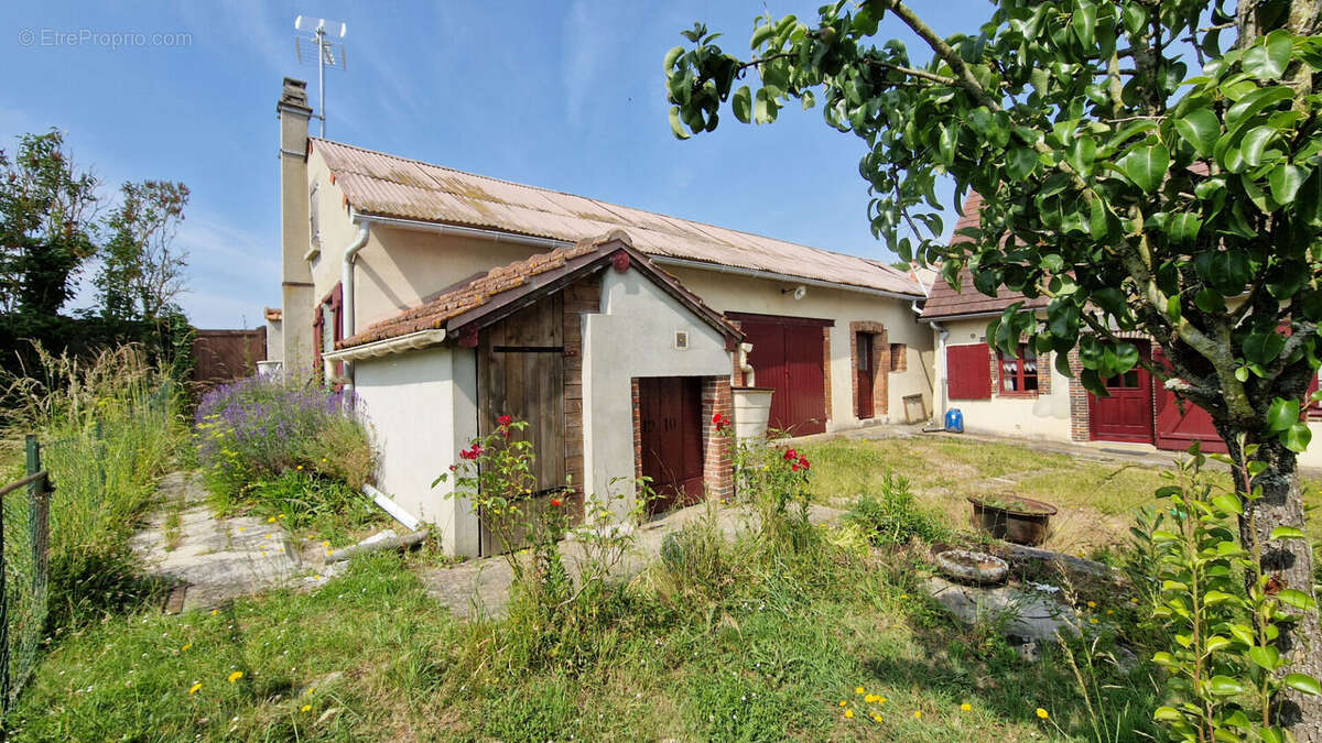 Proche MAINTENON  Maison ancienne de 123 m² - photo 6