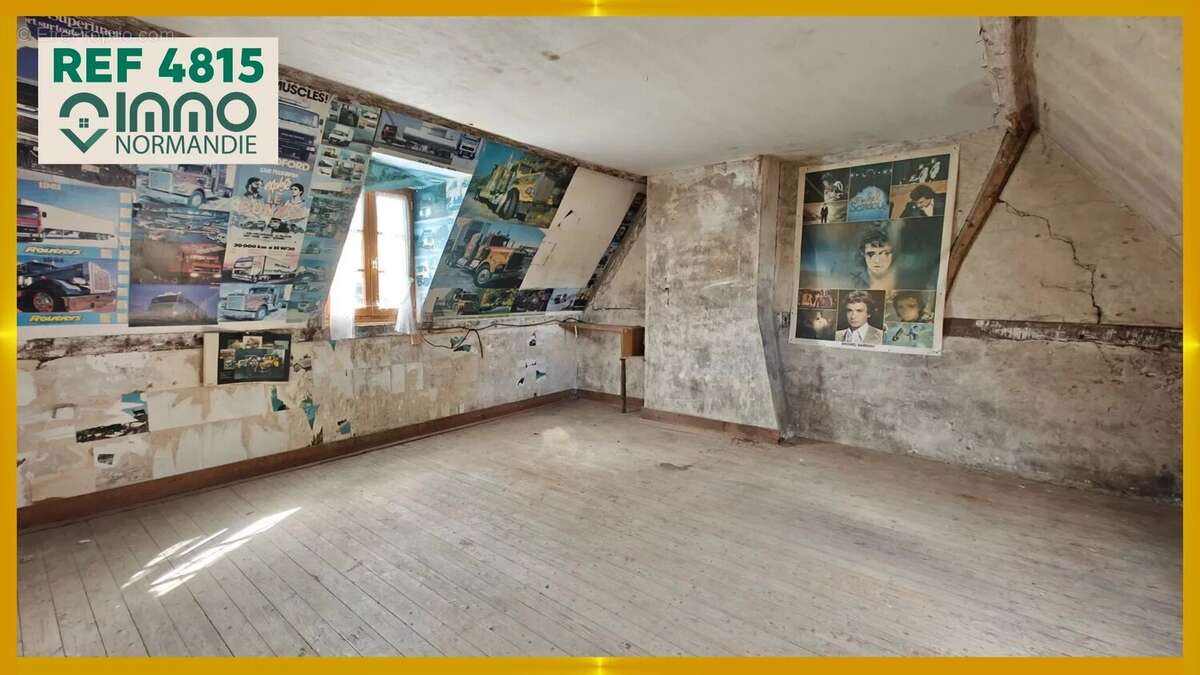 Maison à SAINT-CYR-DE-SALERNE