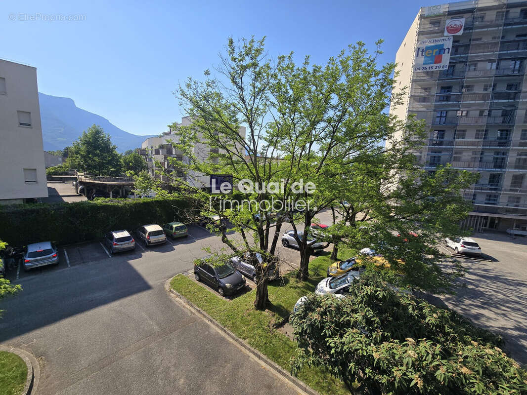 Appartement à SAINT-EGREVE