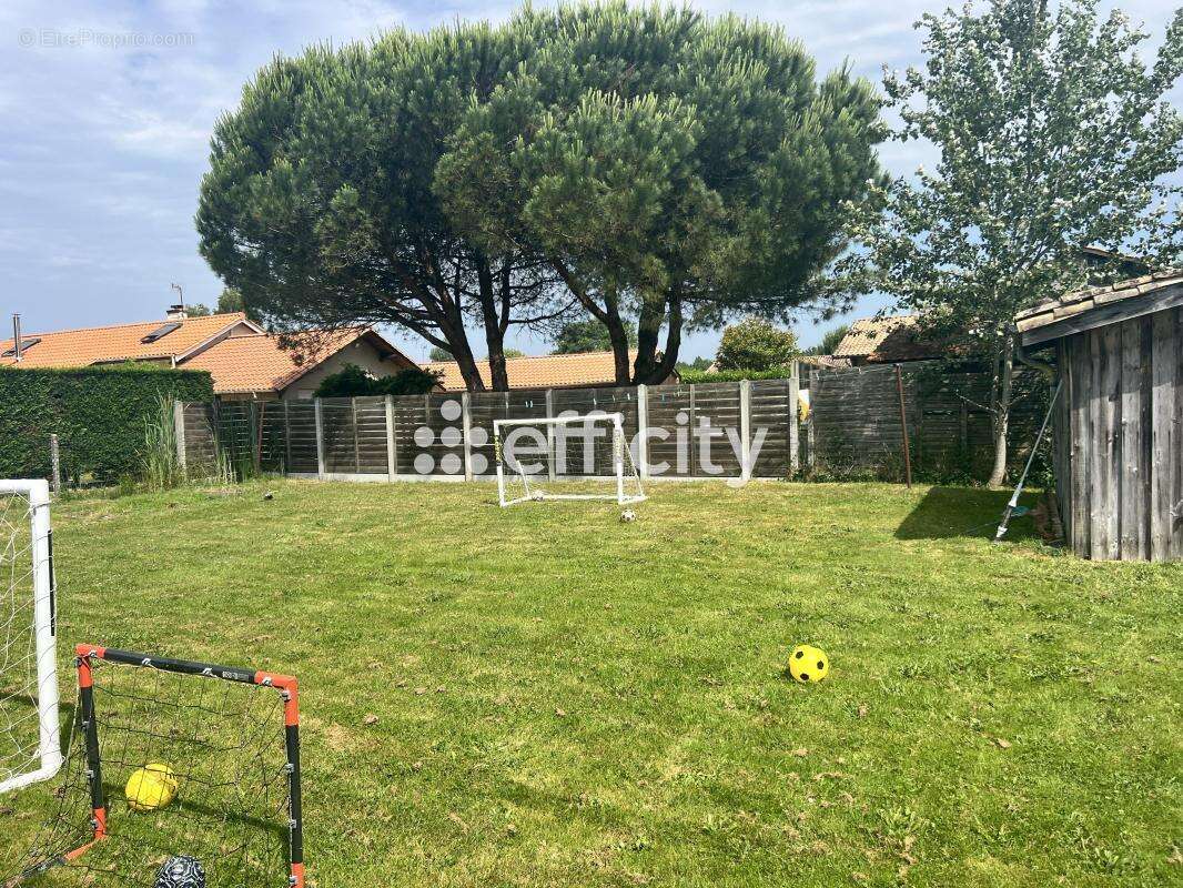 Maison à SAINTE-HELENE