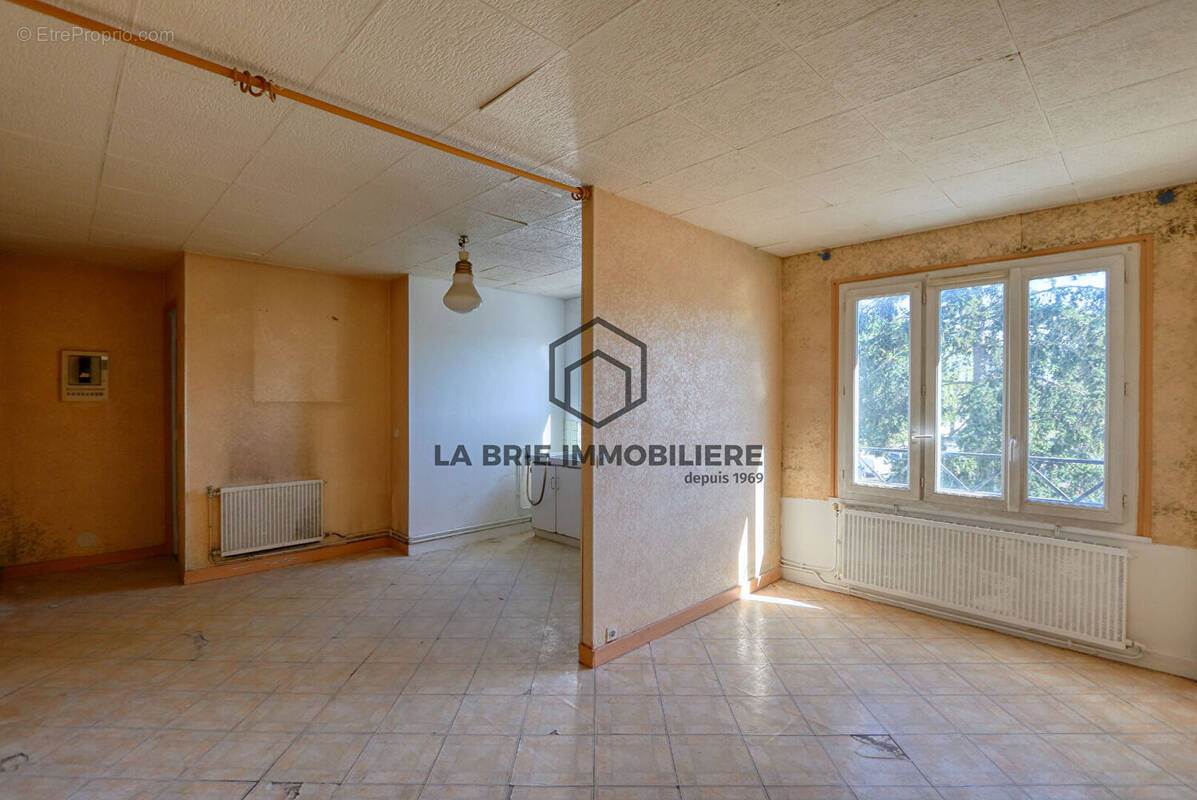 Appartement à VALENTON