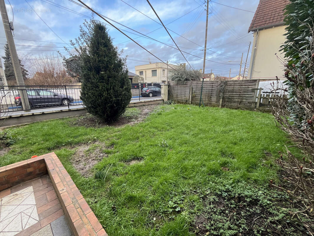 Grande Maison Familiale avec revenu locatif ! - photo 12
