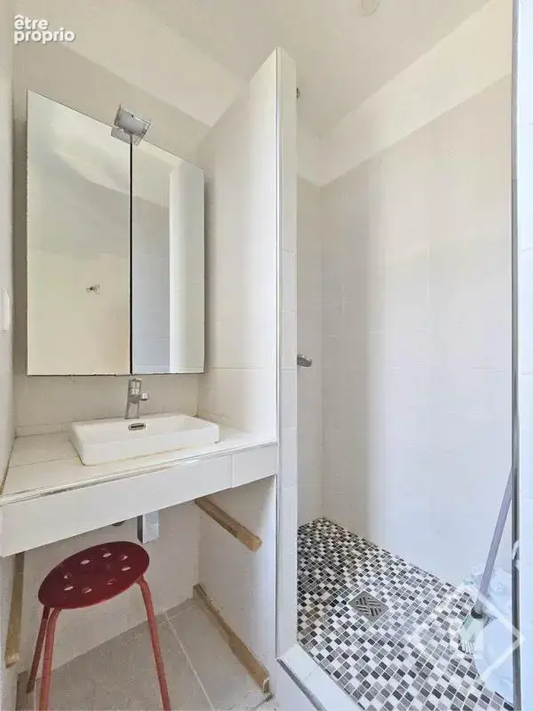 vente appartement T3/4 de 82m² en bon état avec ascenseur, Idéalement situé à Castellane, Marseille 6ème - photo 8