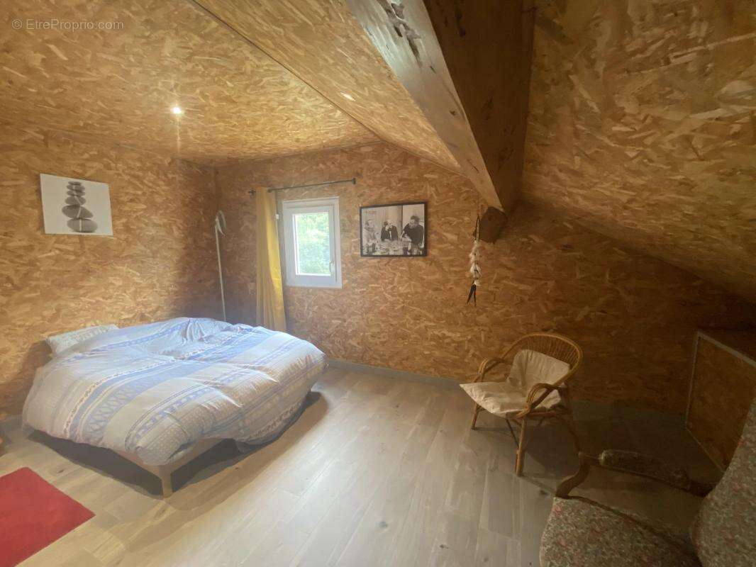 Appartement à FRONTENAUD