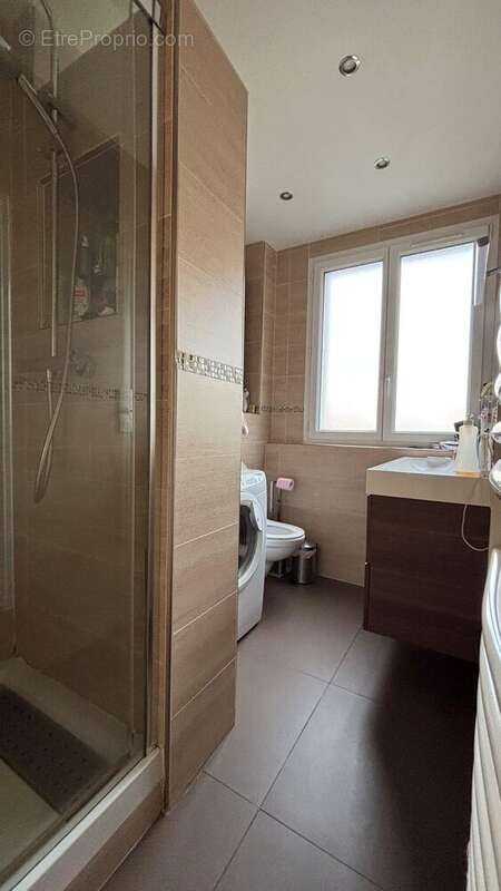 Appartement à MAISONS-ALFORT