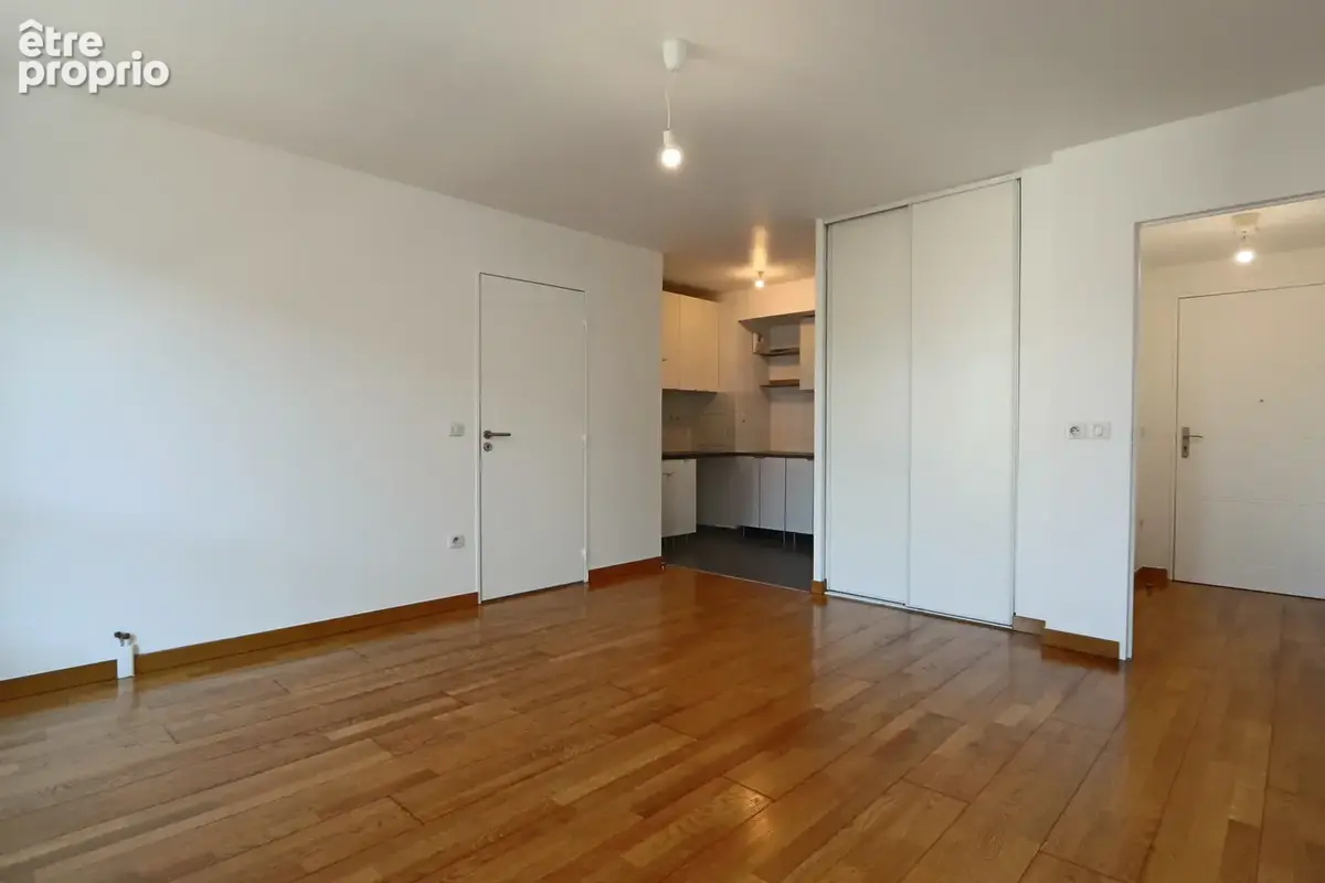 Appartement 2 pieces - a deux pas de la ligne 11 - photo 4