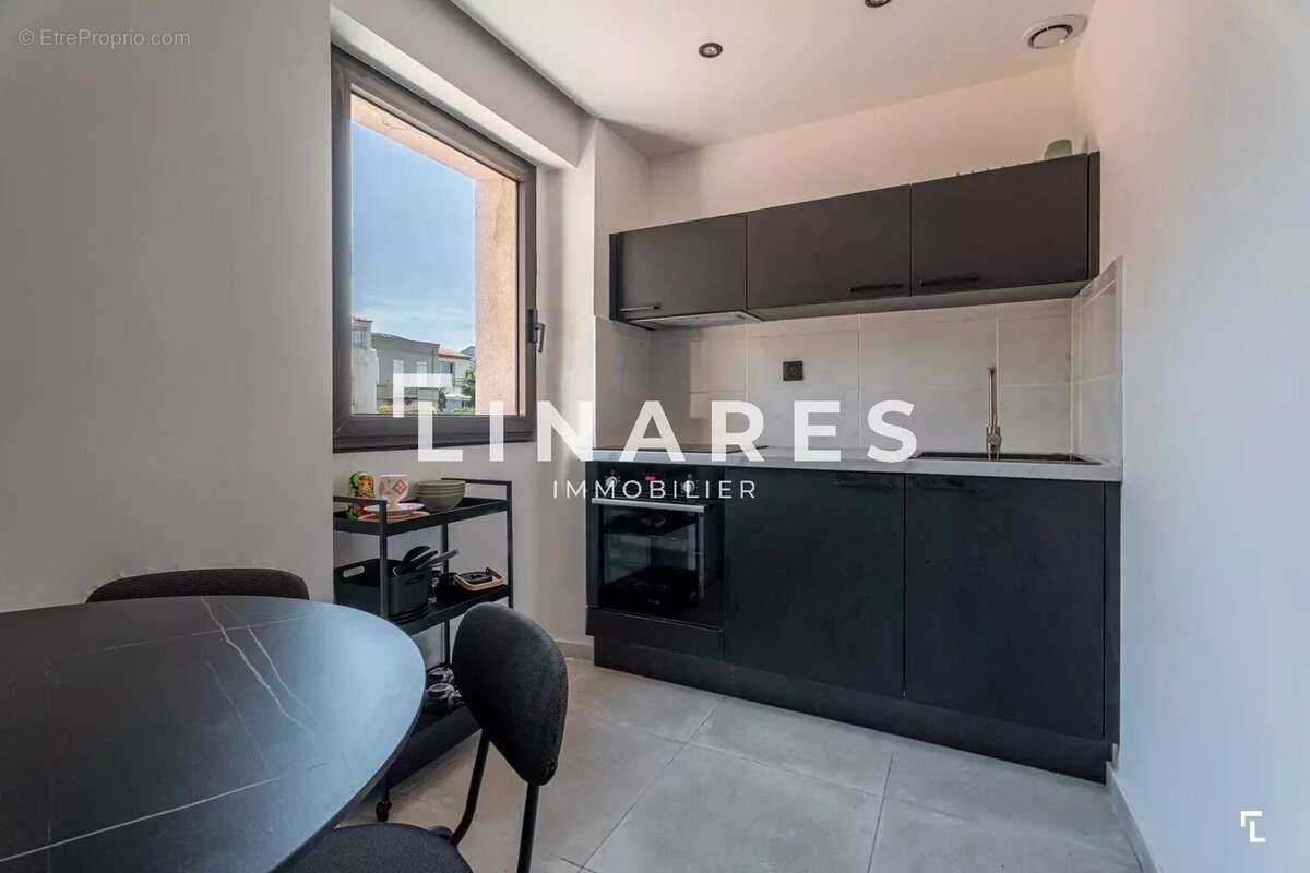 Appartement à MARSEILLE-8E