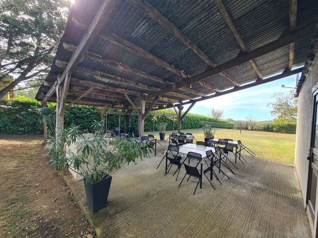 Maison à NADAILLAC-DE-ROUGE