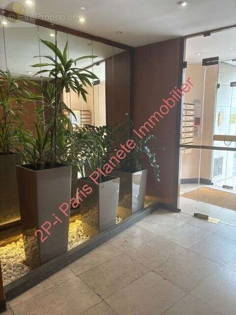 Appartement à PARIS-15E