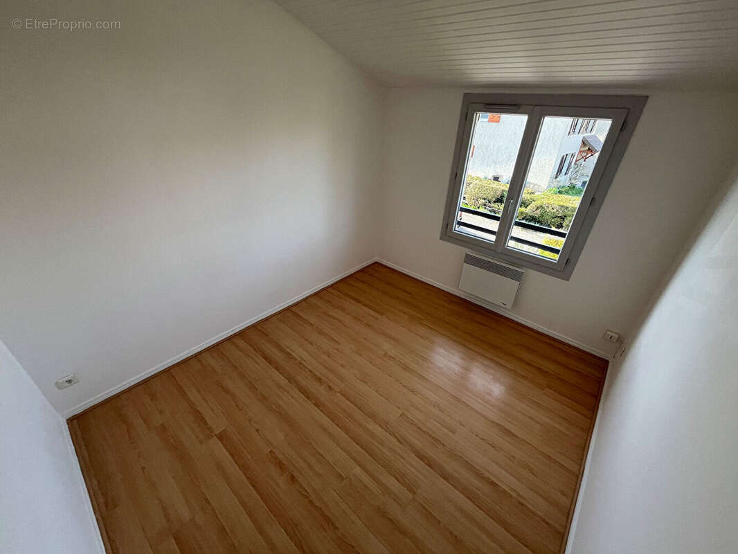 Maison à LA TOUR-DU-PIN