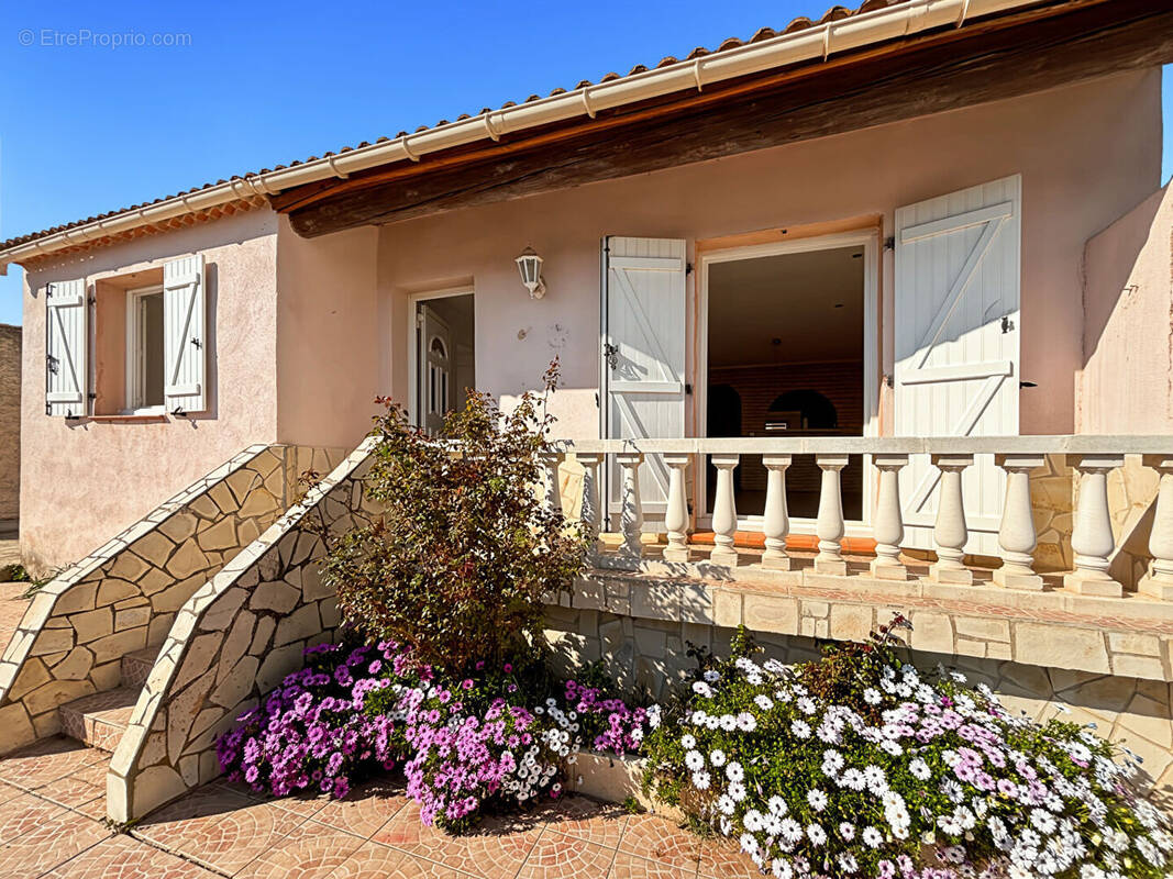 Maison à LA FARE-LES-OLIVIERS