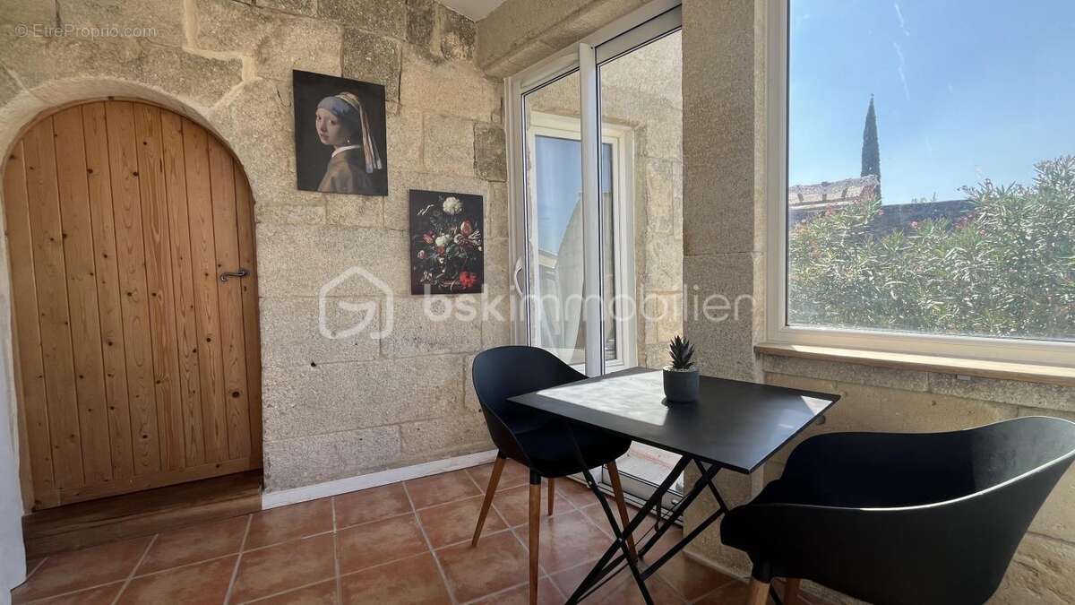 Junas – Une bâtisse pleine de charme aux possibilités insoupçonnées - photo 21