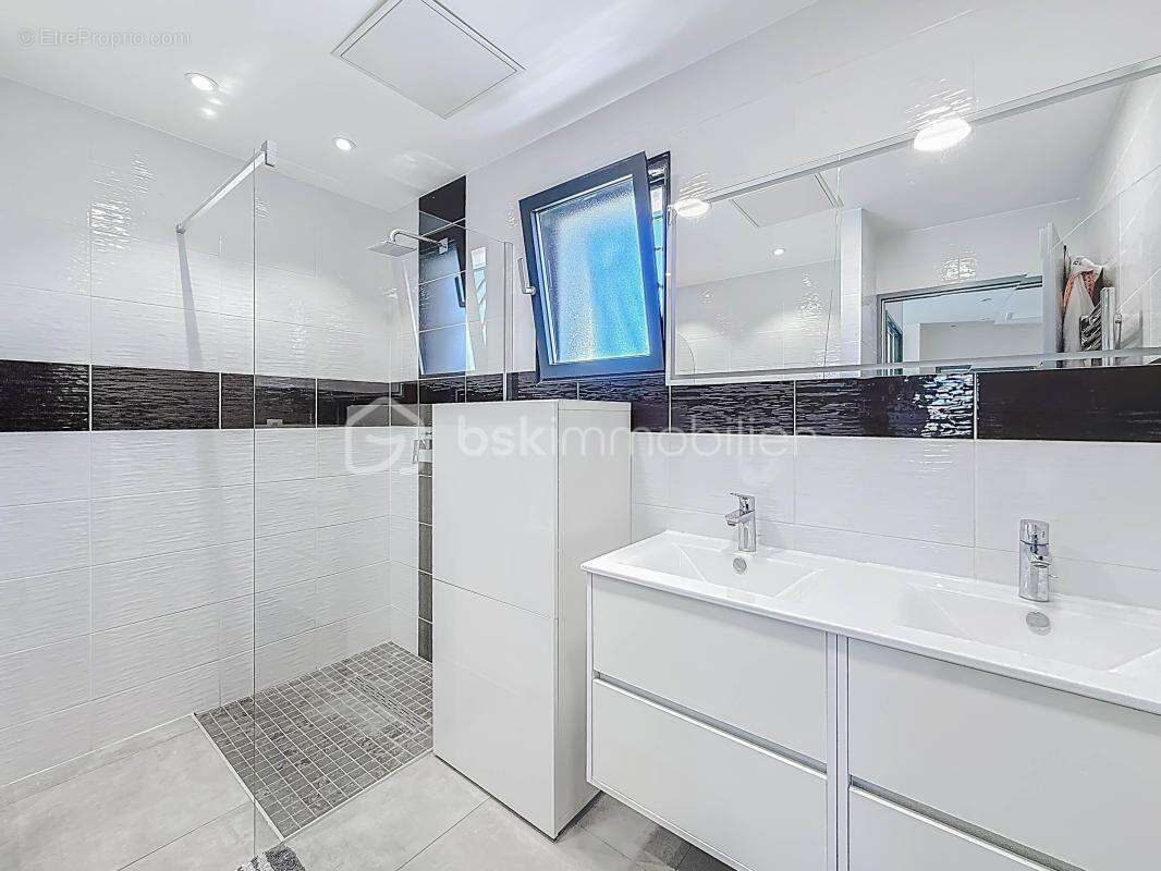 Maison à SAINT-ANDRE-DE-SANGONIS