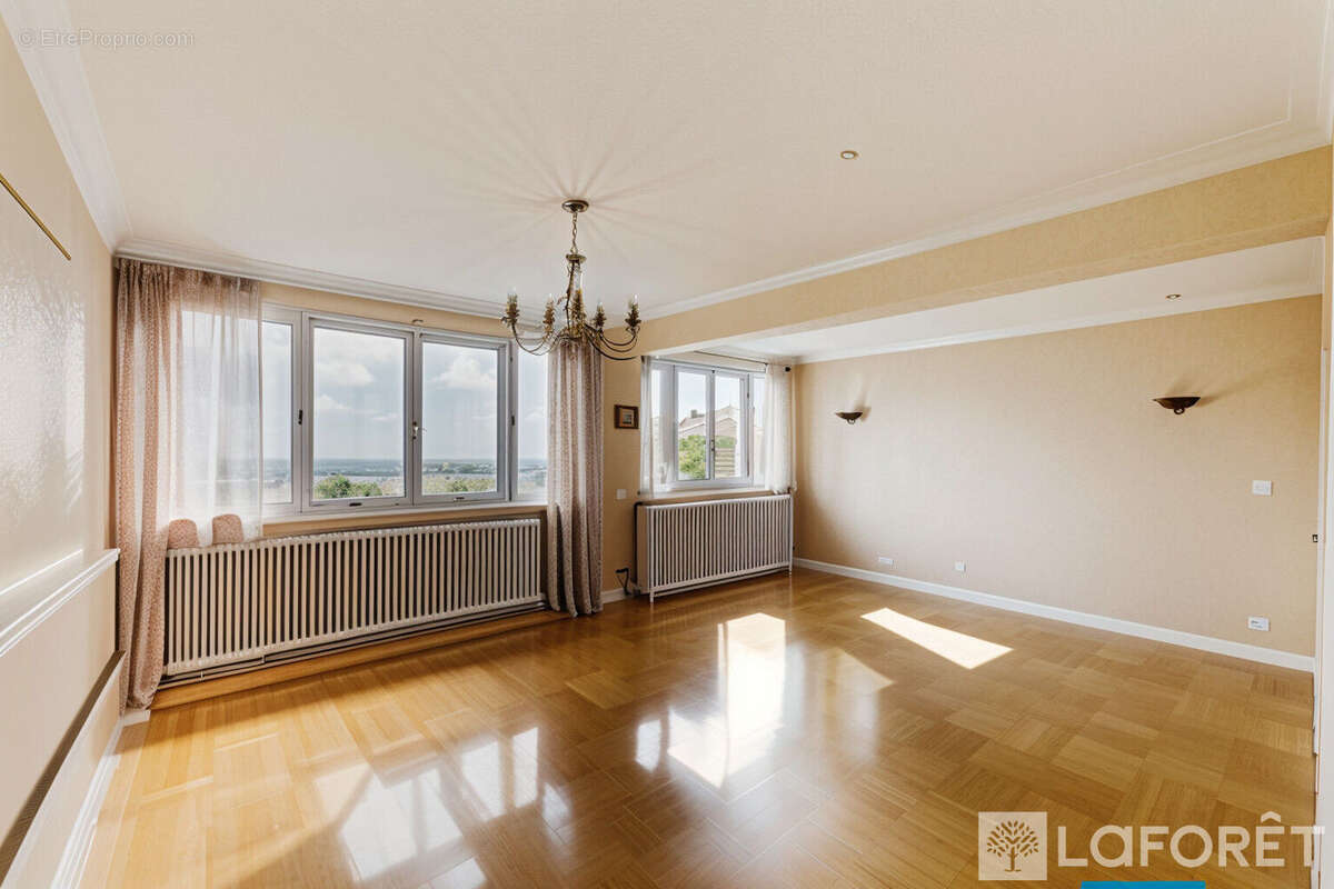 Appartement à LYON-4E