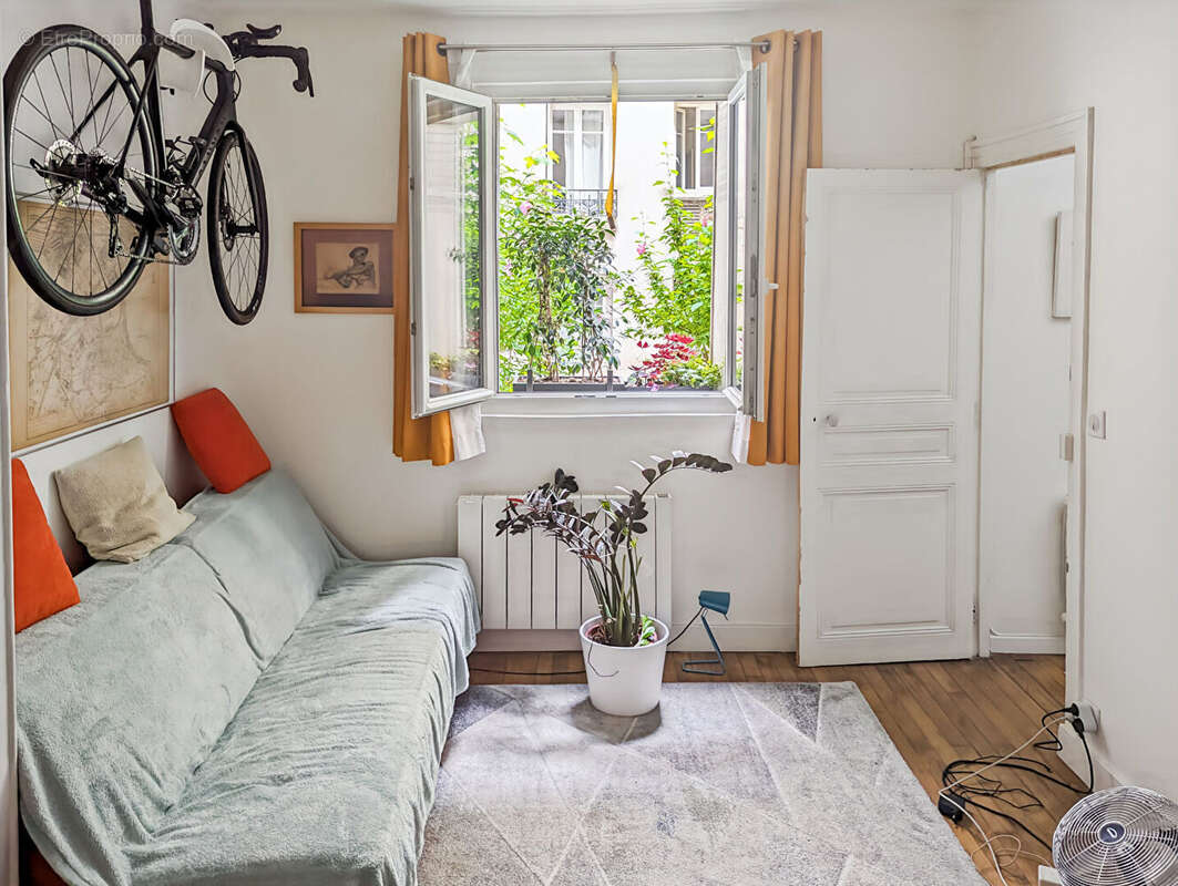Appartement à PARIS-19E