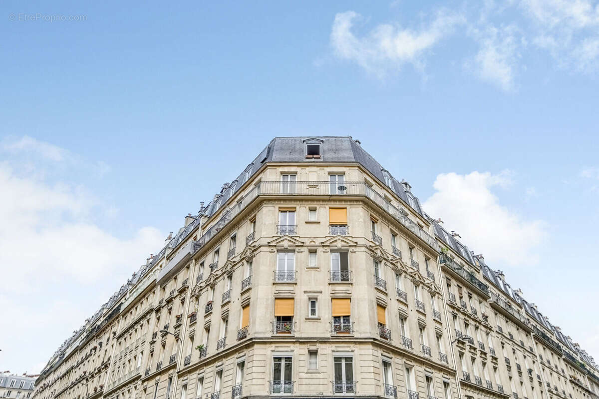 Appartement à PARIS-18E