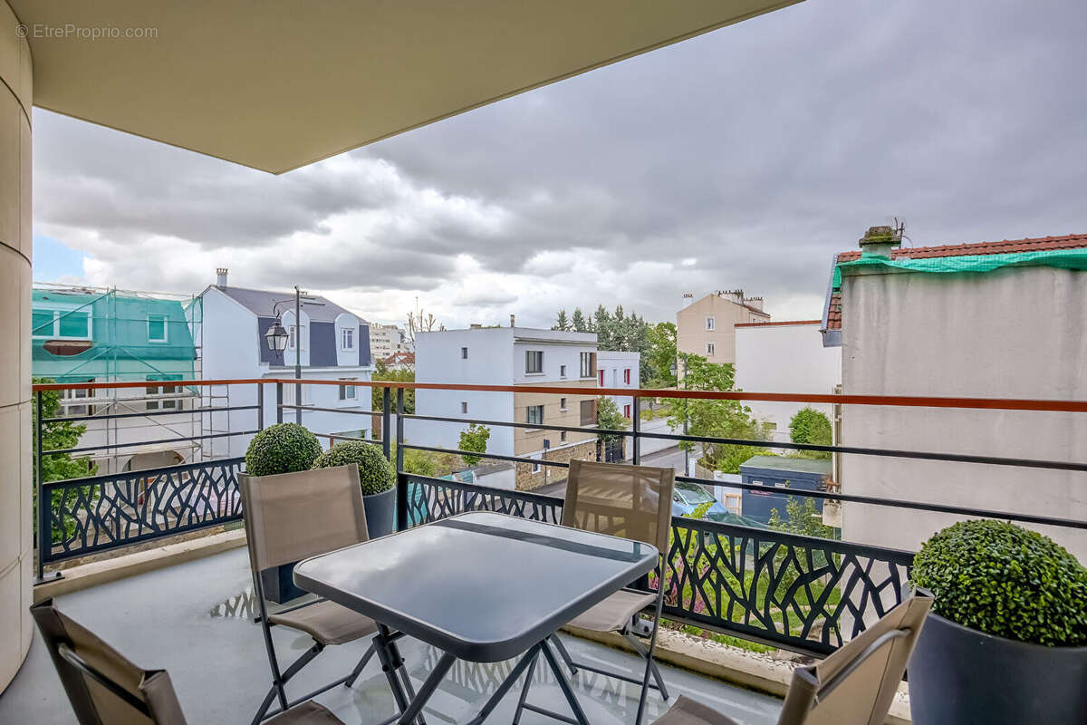 Appartement à COLOMBES