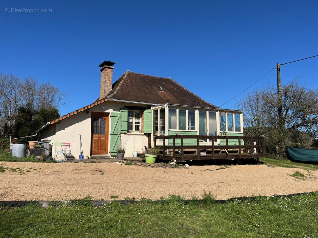 Maison à MEUZAC