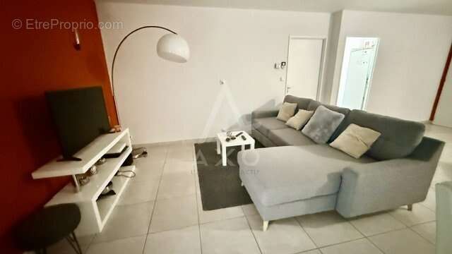 Saint-yrieix - pavillon plain pied 3 chambres avec jardin - photo 7
