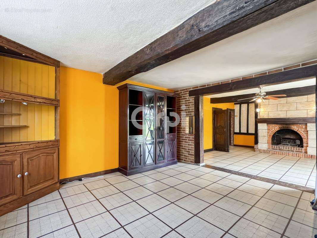 Maison à LE TILLEUL-OTHON