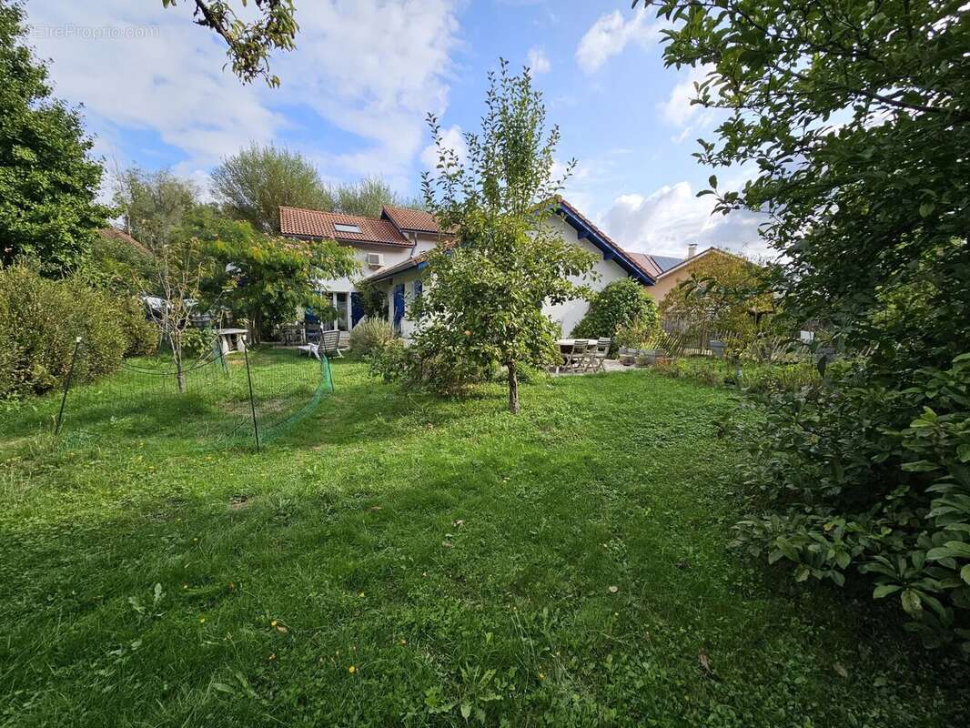 Maison à MORESTEL
