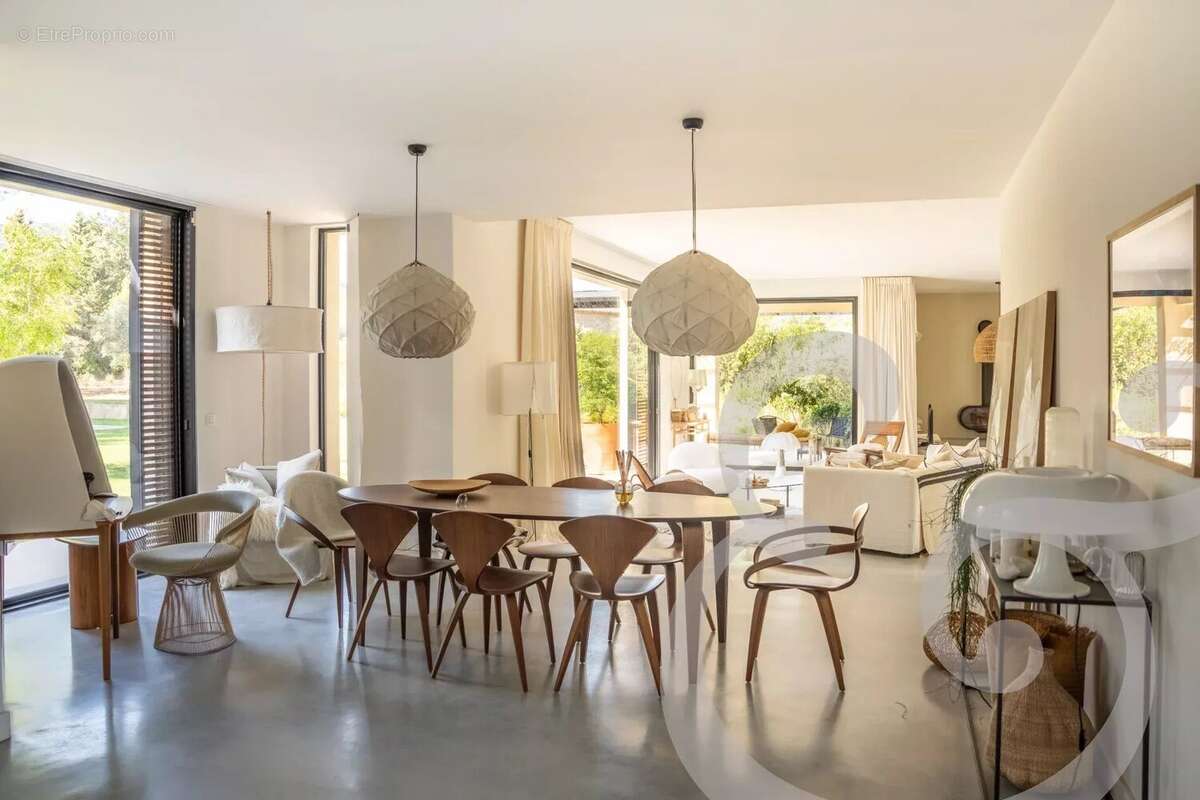 Maison à EYGALIERES