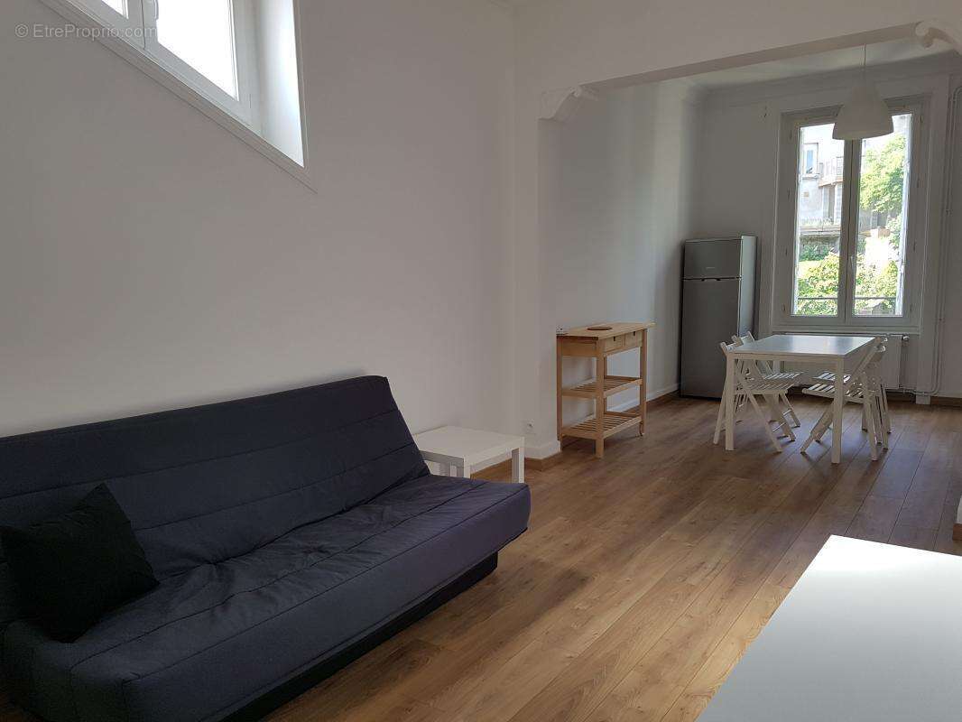 Appartement à SAINT-ETIENNE