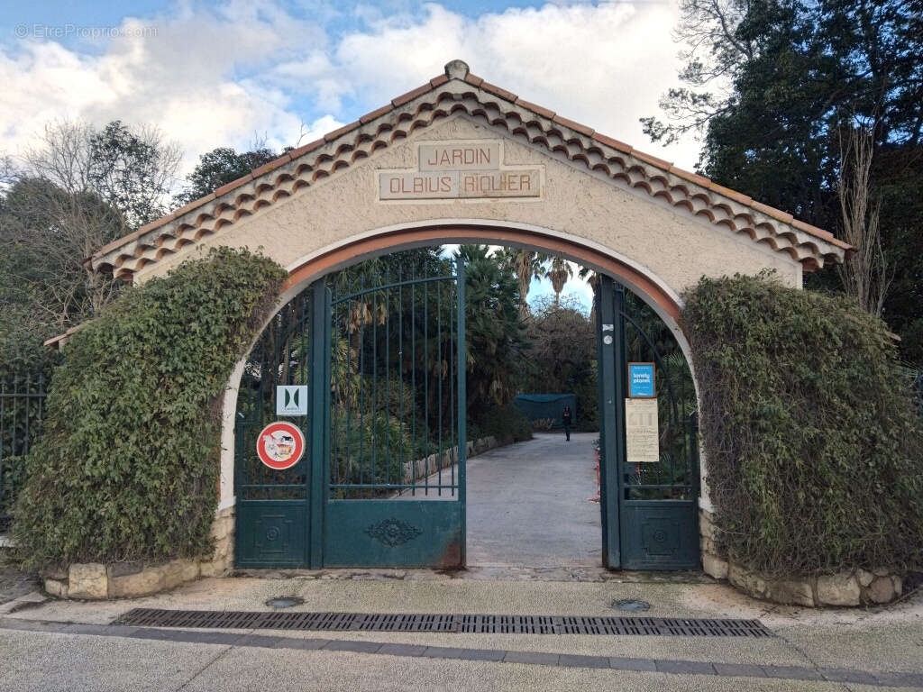 Appartement à HYERES