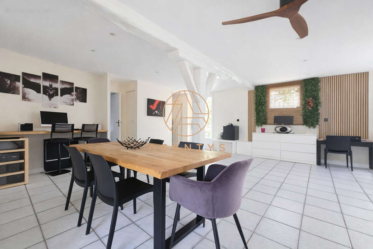 Maison à EMERAINVILLE