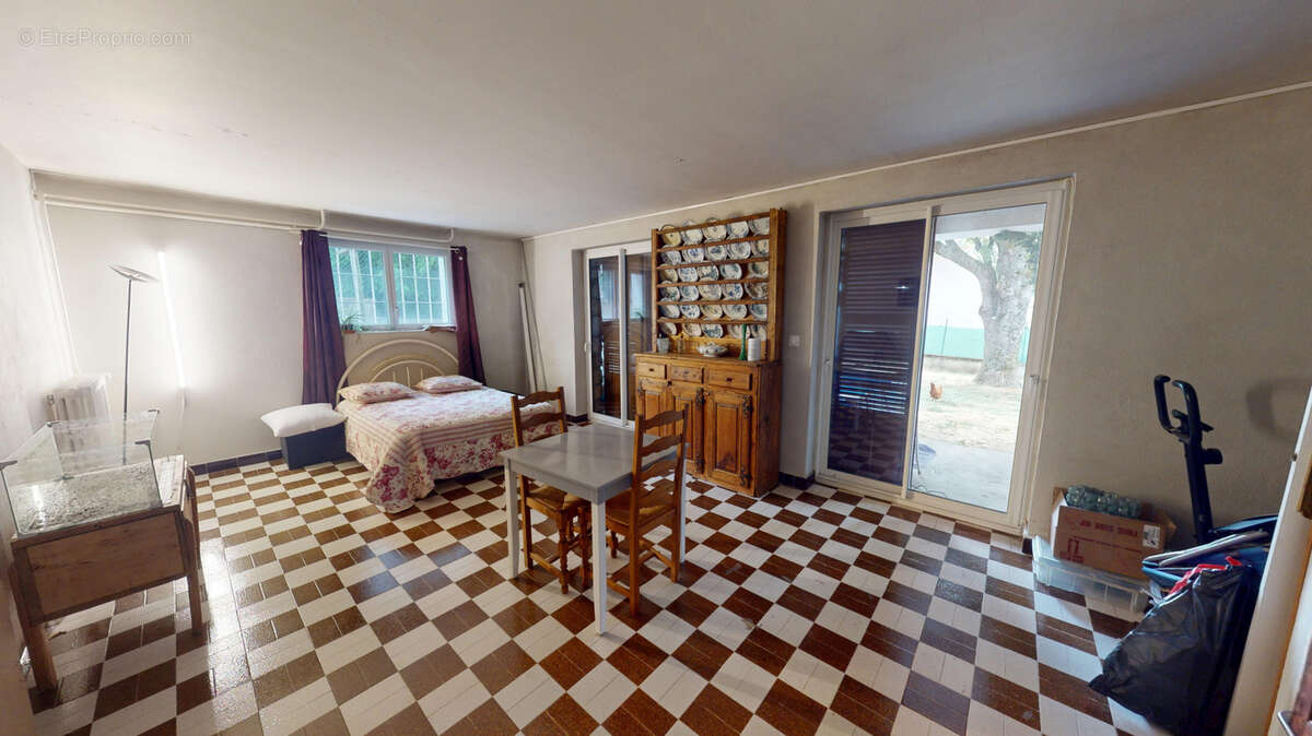 Maison sur sous sol complet et terrain attenant - photo 17