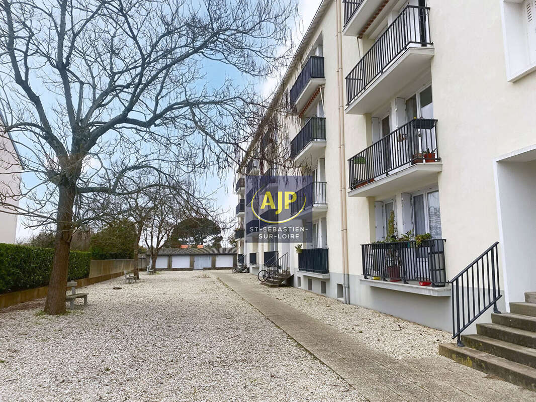 Appartement à SAINT-SEBASTIEN-SUR-LOIRE