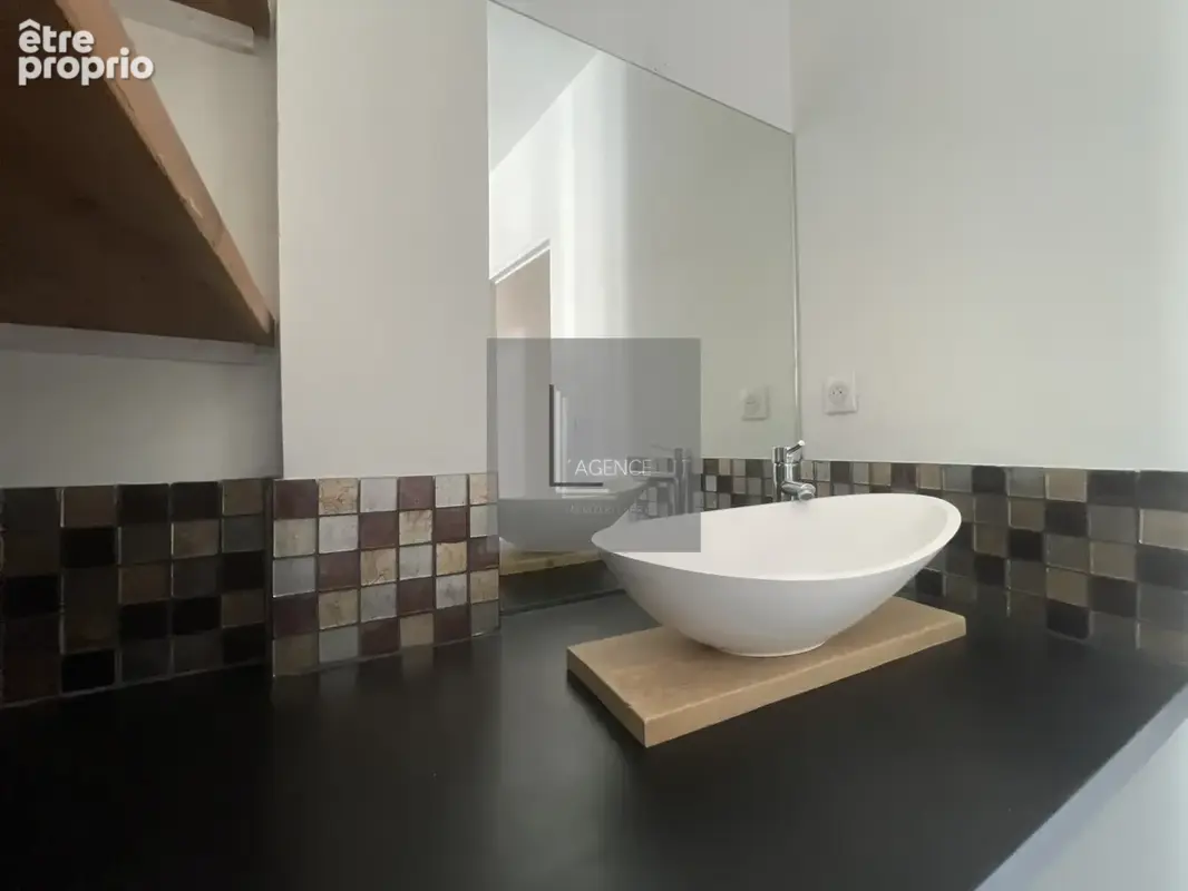 Magnifique appartement de type 3 , dernier étage, cave, immeuble de standing - photo 8