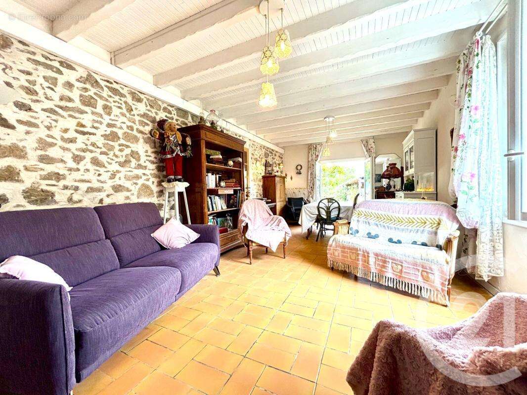 Maison à LA CROISILLE-SUR-BRIANCE